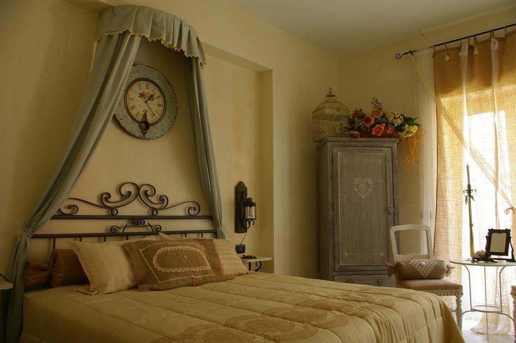 Serapo Bed And Breakfast Gaeta Exterior photo